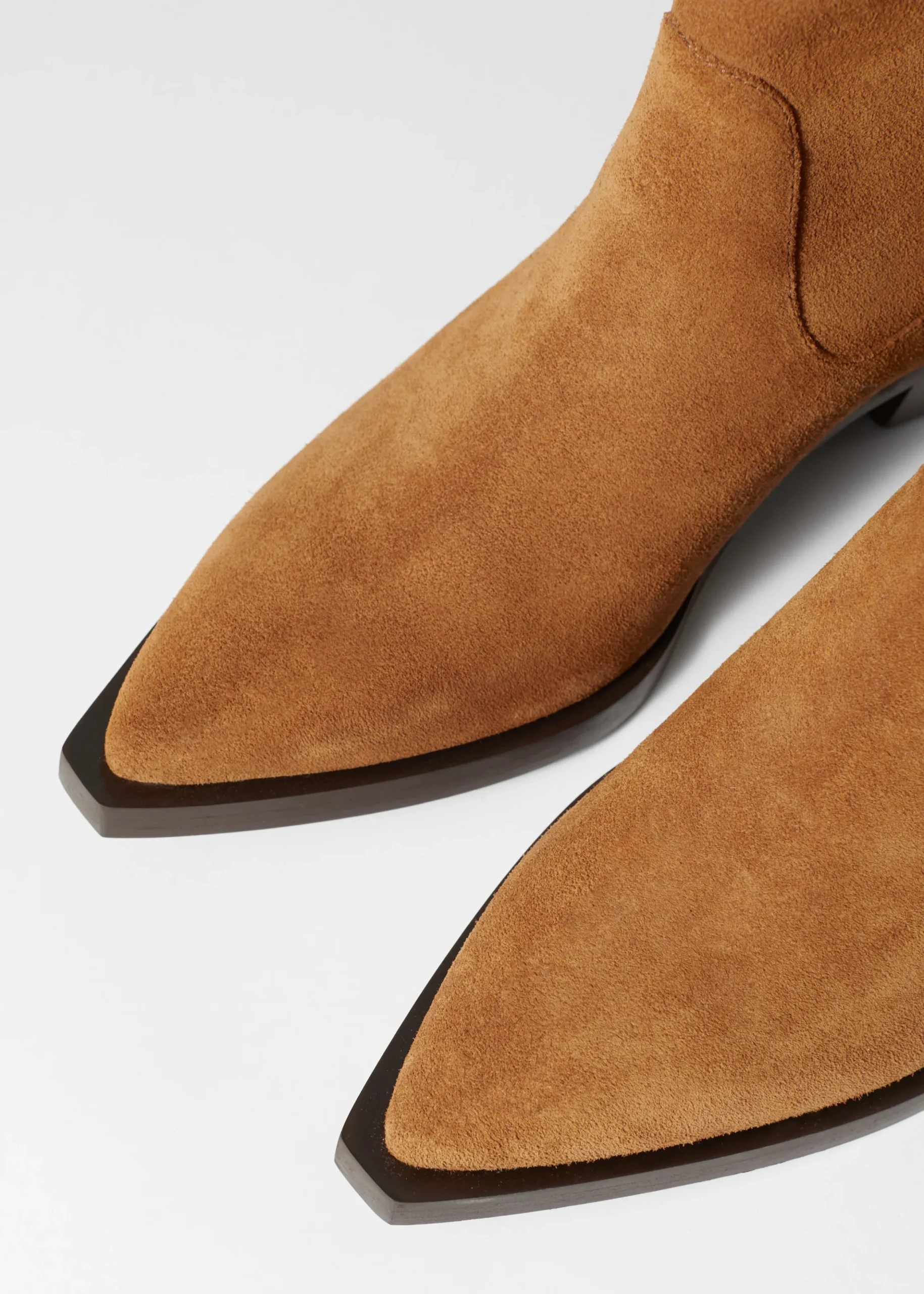 Ankle Boots aus Leder mit spitzer Zehenpartie