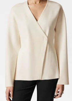 Asymmetrische Strickjacke