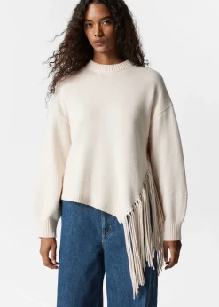 Asymmetrischer Pullover mit Fransen