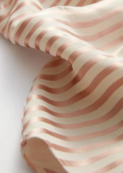 Asymmetrisches Hemd