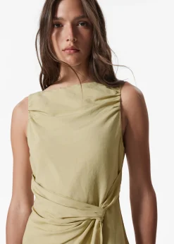 Asymmetrisches Midikleid in Wickeloptik mit Knoten