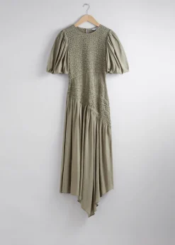 Asymmetrisches Midikleid mit Smokdetails
