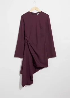 Asymmetrisches Minikleid