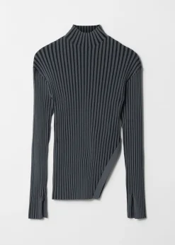 Asymmetrisches Rippstrickoberteil