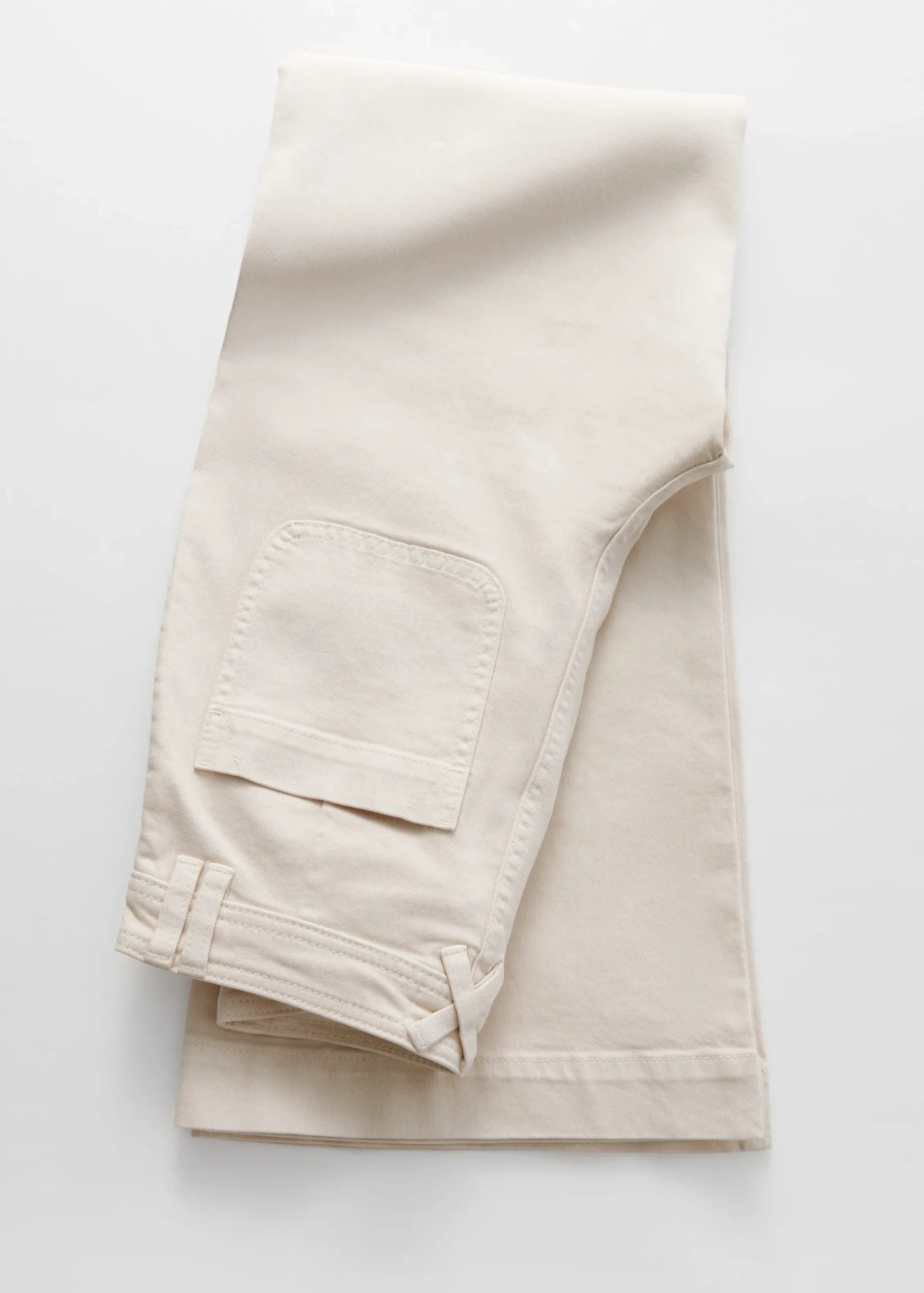 Ausgestellte Jeans mit hohem Bund