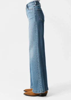 Ausgestellte Jeans mit hohem Bund