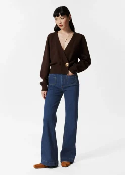 Ausgestellte Jeans mit hohem Bund