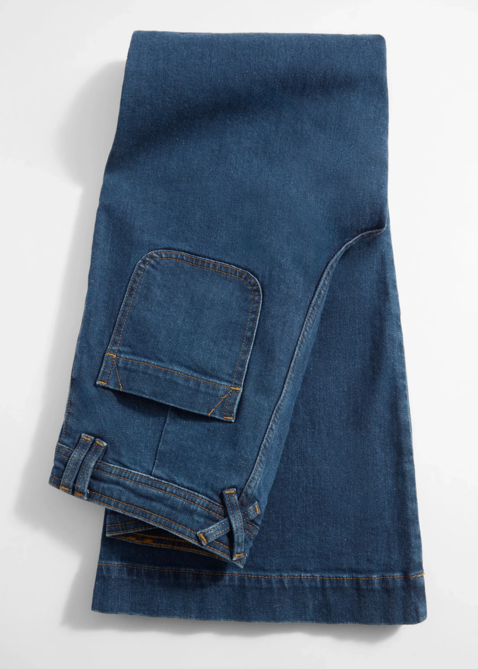 Ausgestellte Jeans mit hohem Bund