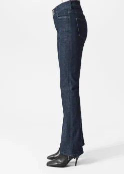 Ausgestellte Jeans mit schmaler Passform