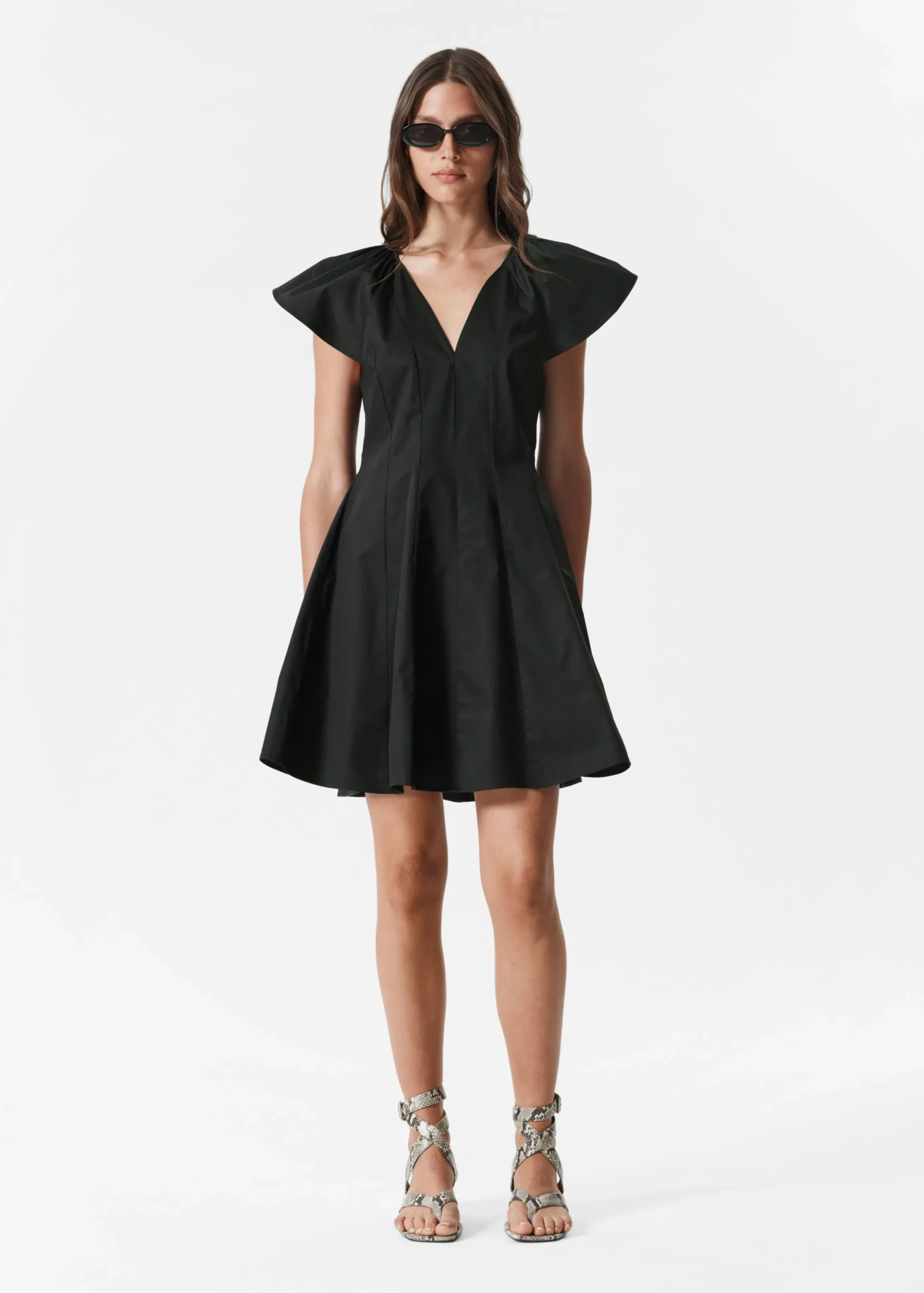Ausgestelltes Minikleid