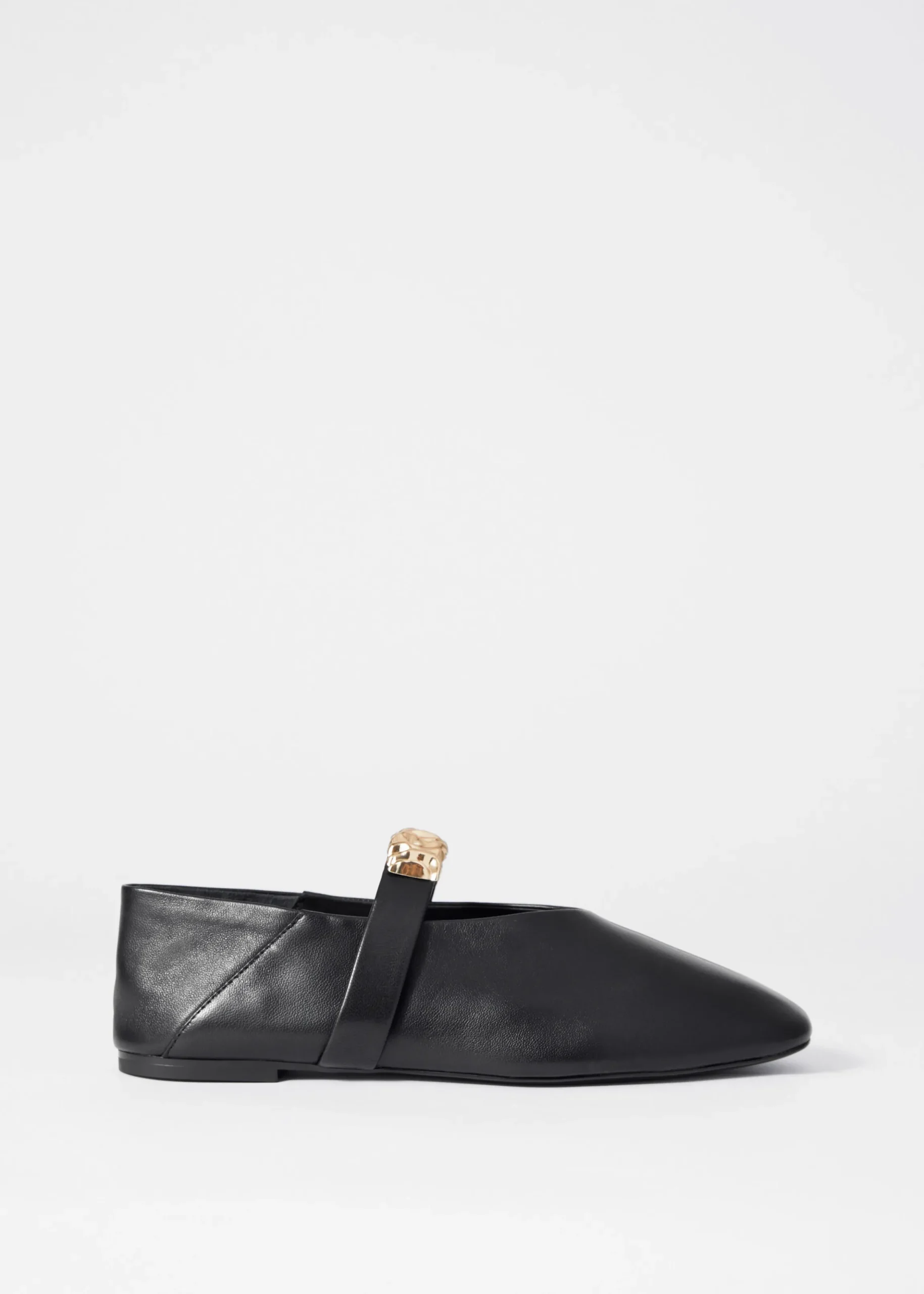 Ballerinas aus Leder mit Verzierungen