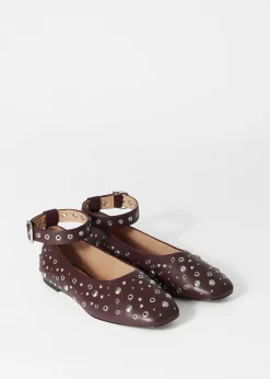 Ballerinas mit Verzierungen
