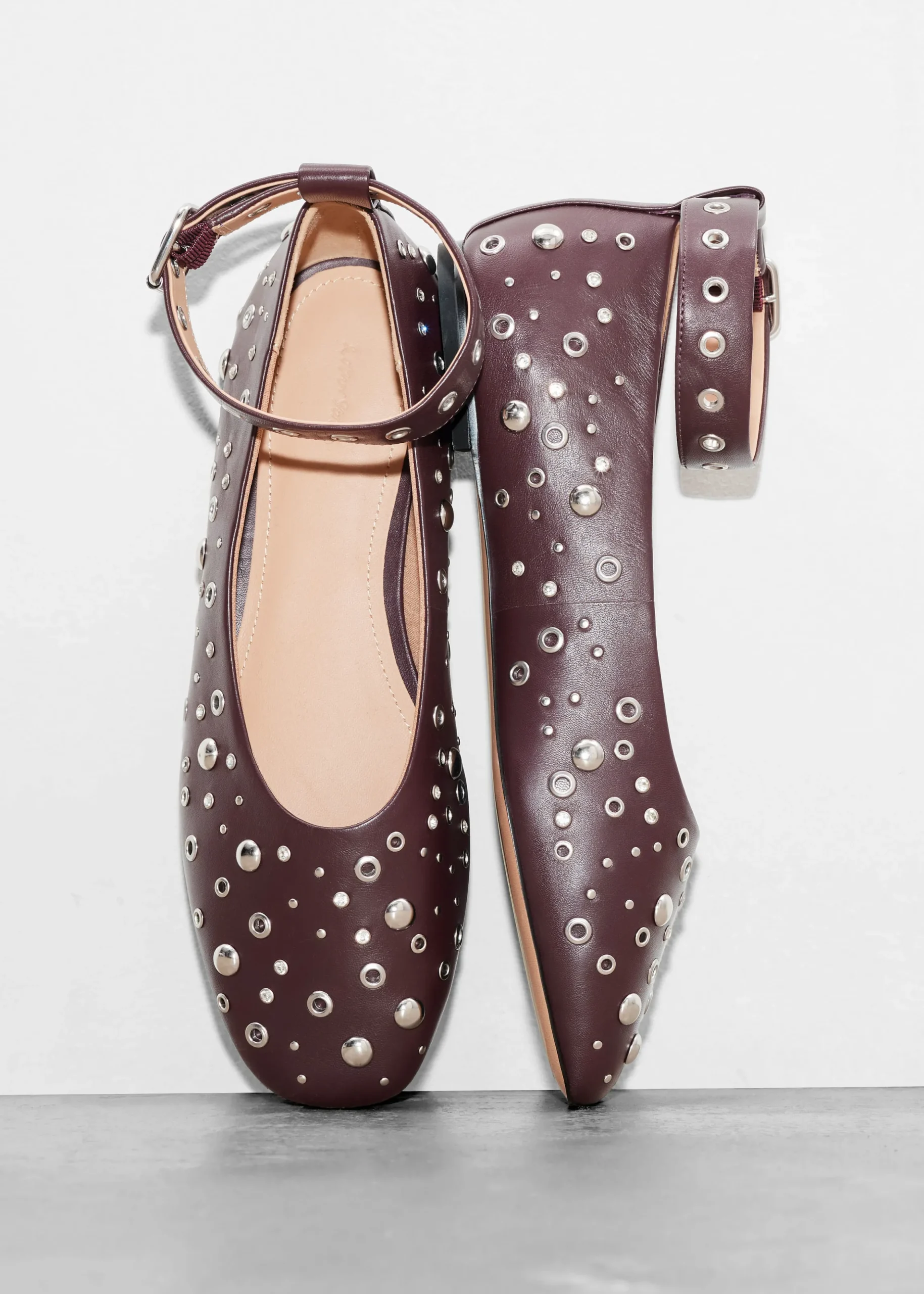 Ballerinas mit Verzierungen
