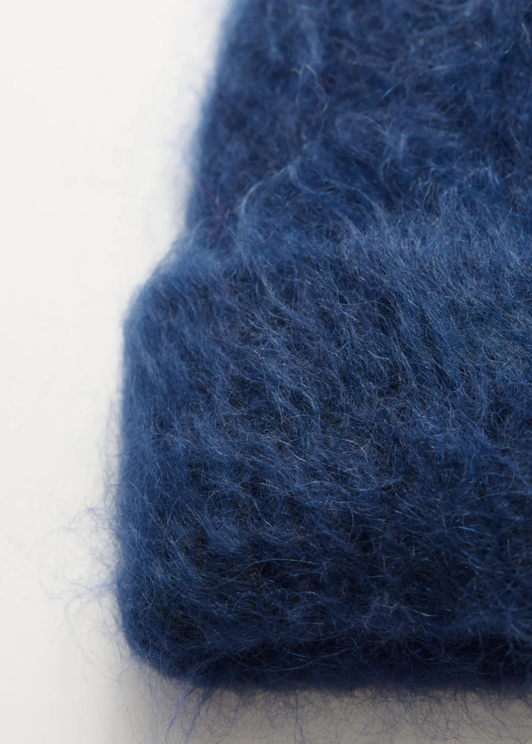 Beanie aus einer gebürsteten Mohairmischung