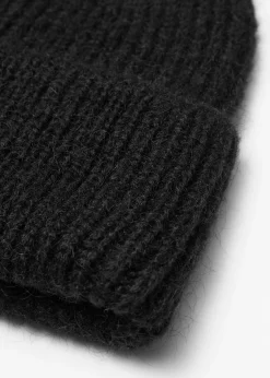 Beanie aus Wollmischung