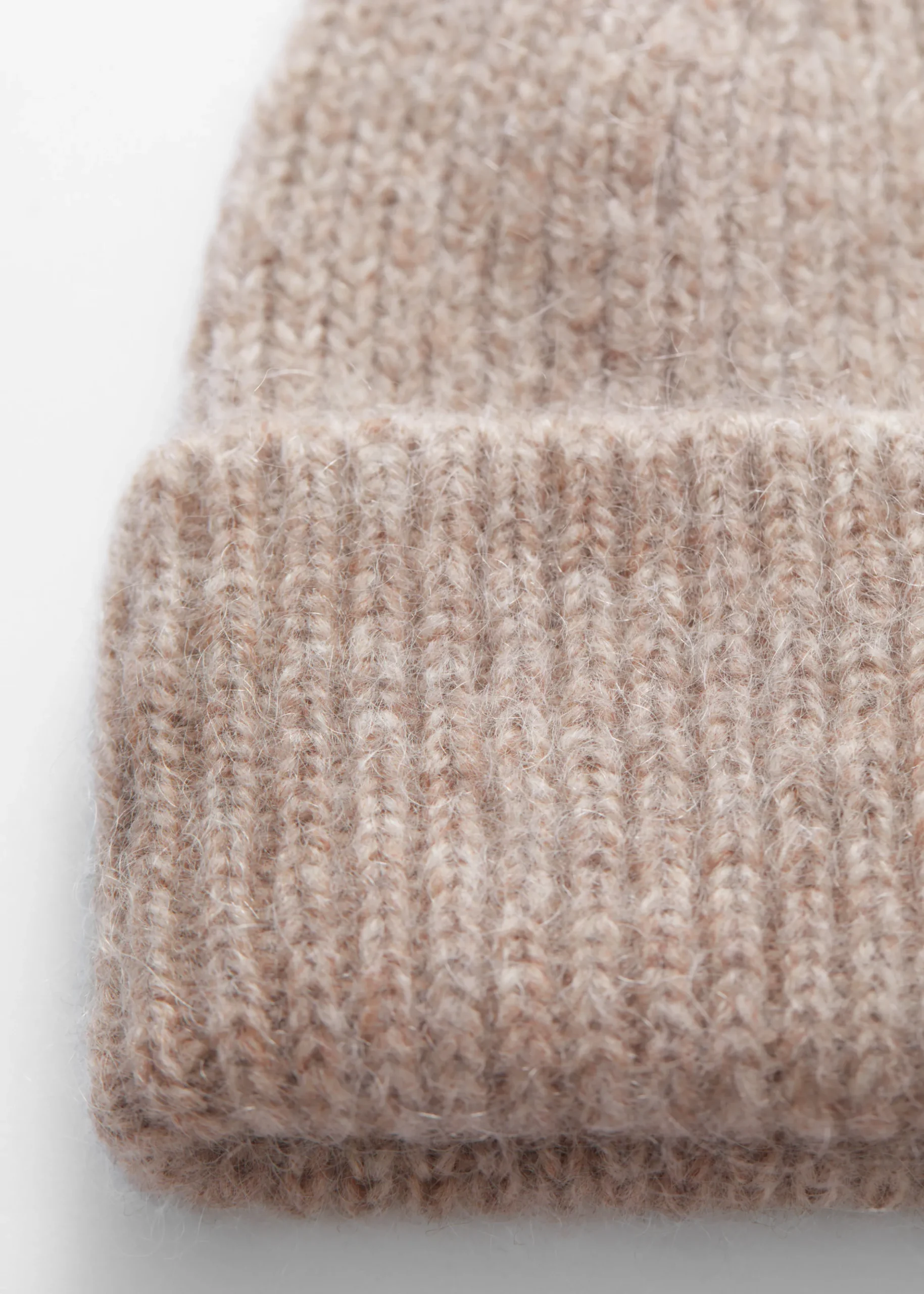 Beanie aus Wollmischung