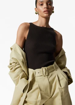 Bermuda-Shorts mit Falten