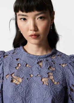 Bestickte Bluse mit Puffärmeln