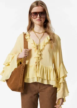 Bluse mit Rüschen