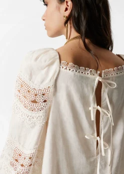 Bluse mit Spitzenbesatz