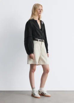 Bluse mit voluminösen Ärmeln