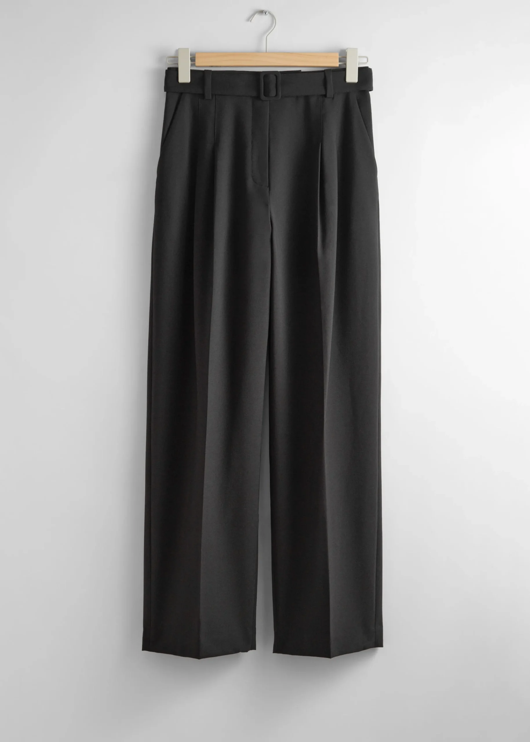 Elegante Hose mit Gürtel