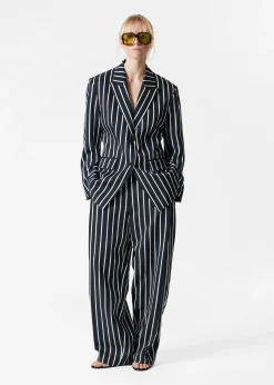Eleganter Blazer mit breiten Schultern