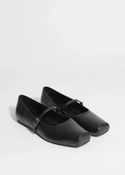 Flache Ballerinas mit karreeförmiger Zehenpartie