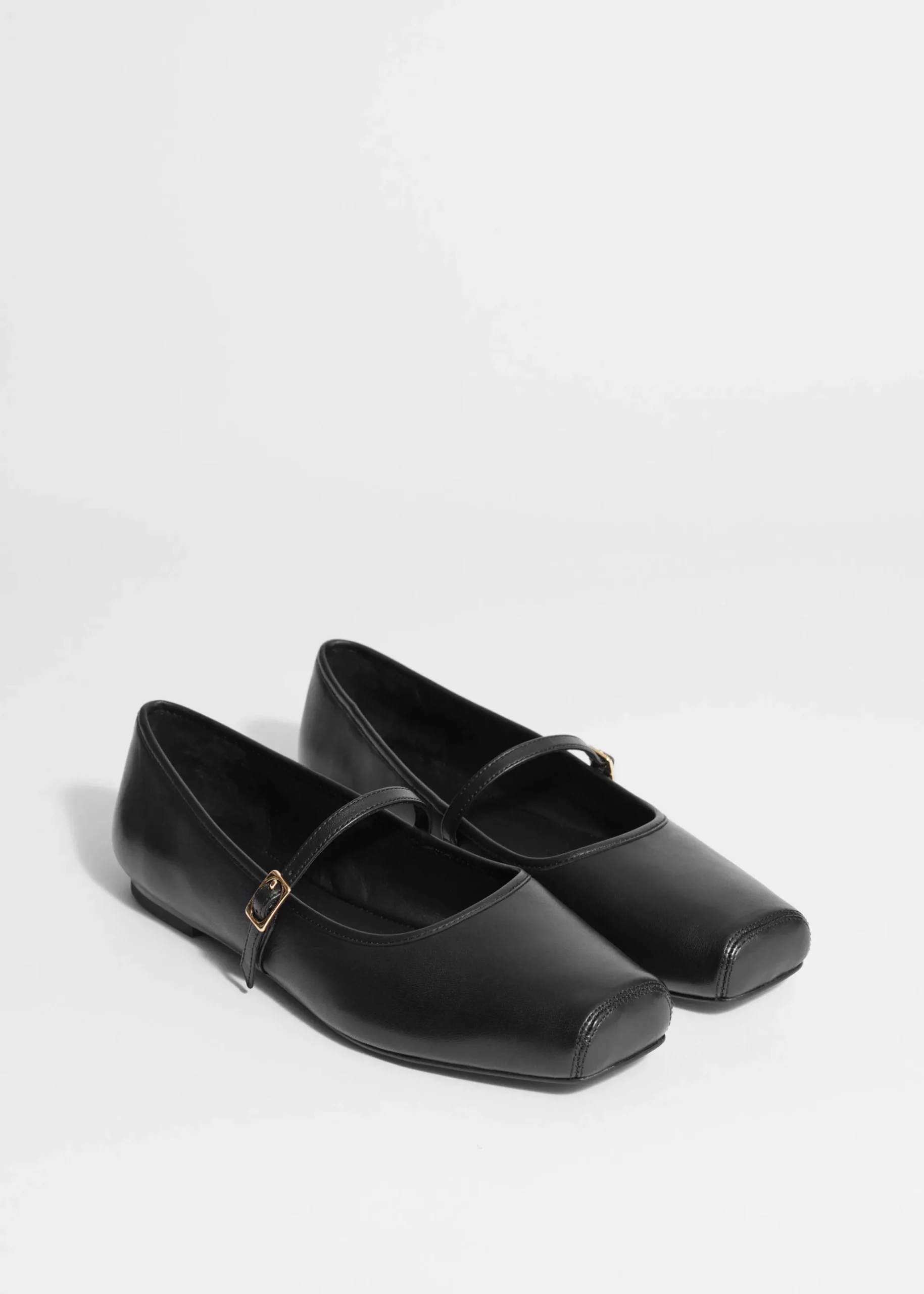 Flache Ballerinas mit karreeförmiger Zehenpartie