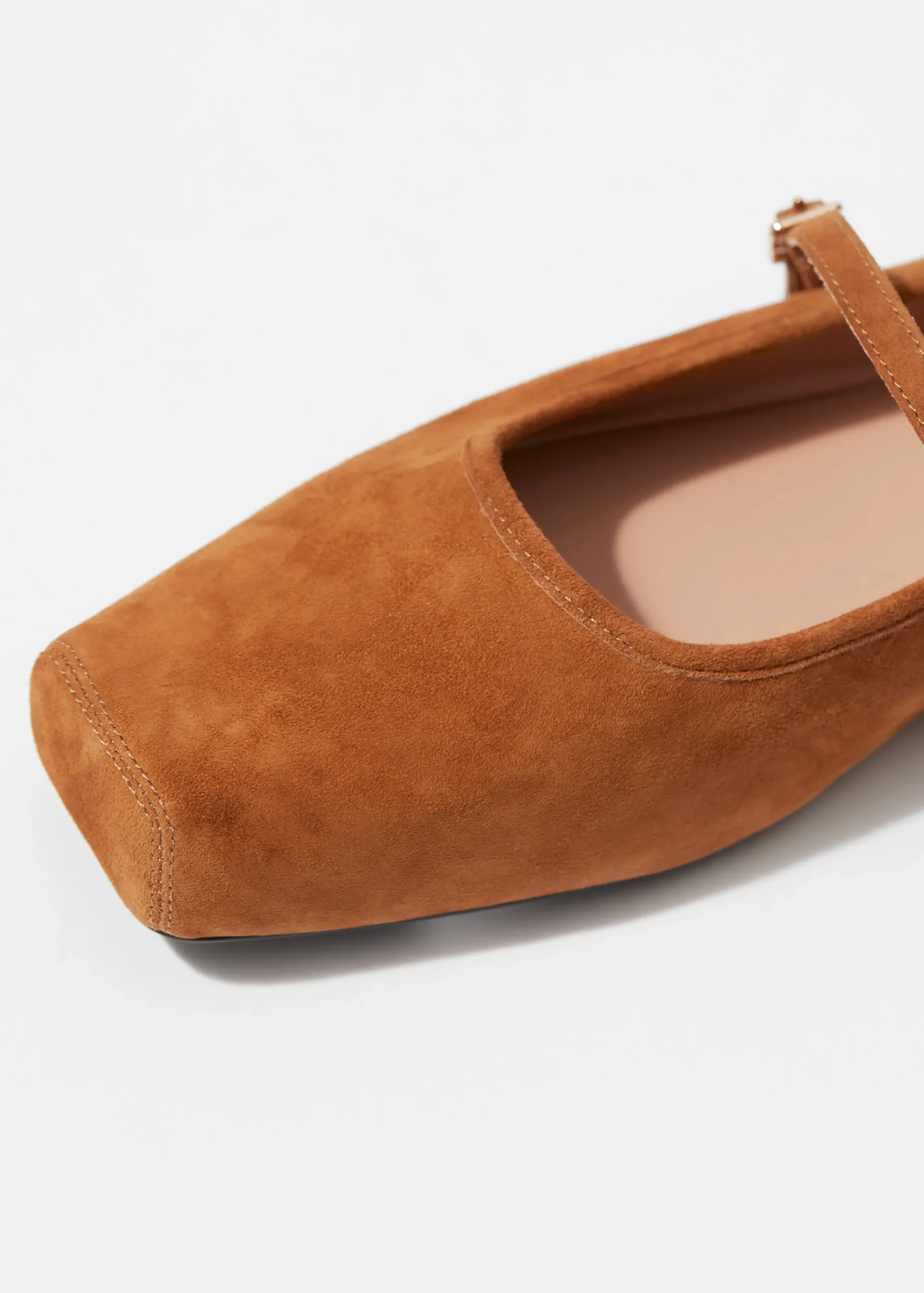 Flache Ballerinas mit karreeförmiger Zehenpartie