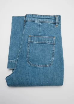 Flared Jeans