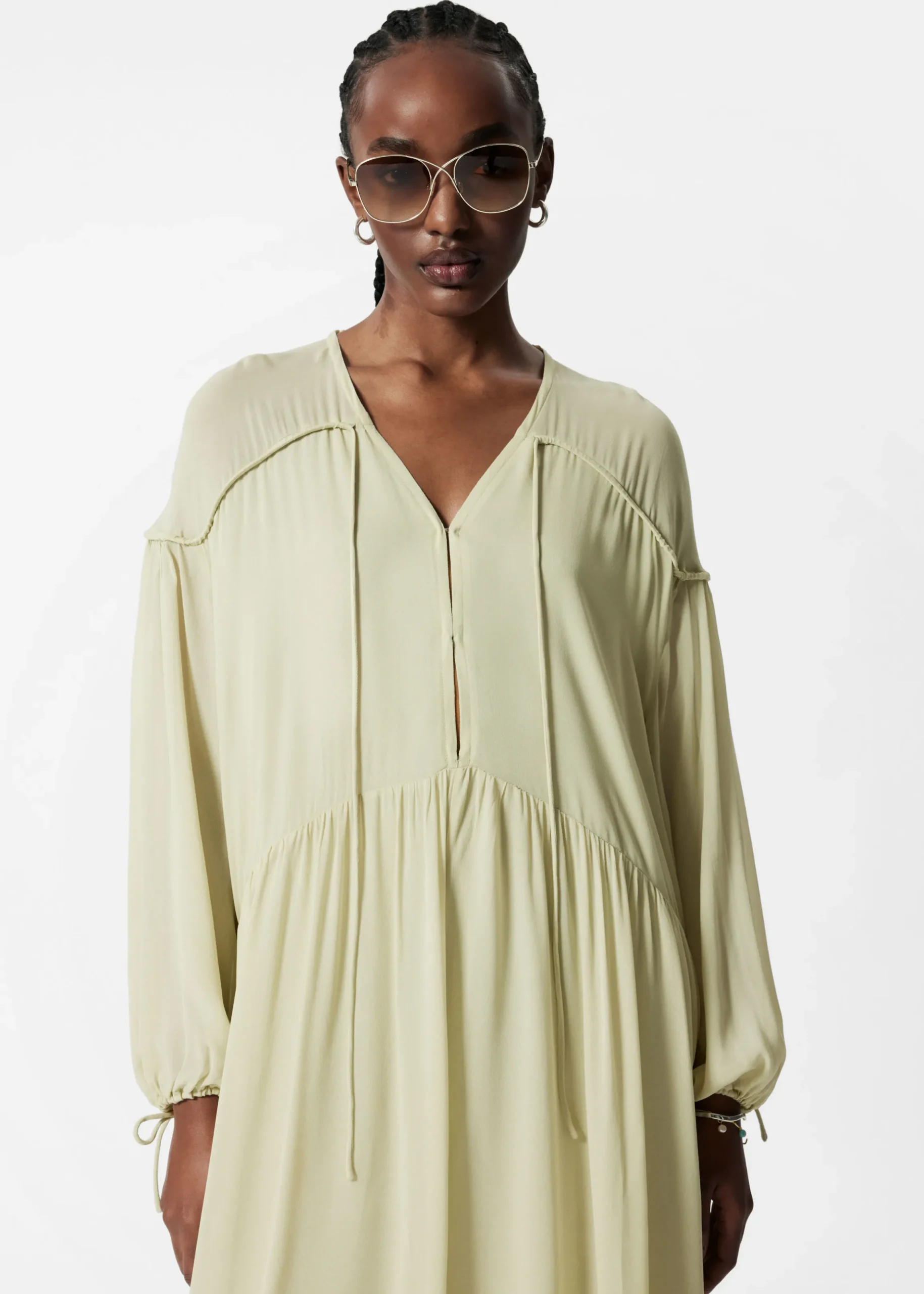 Fließendes Maxikleid
