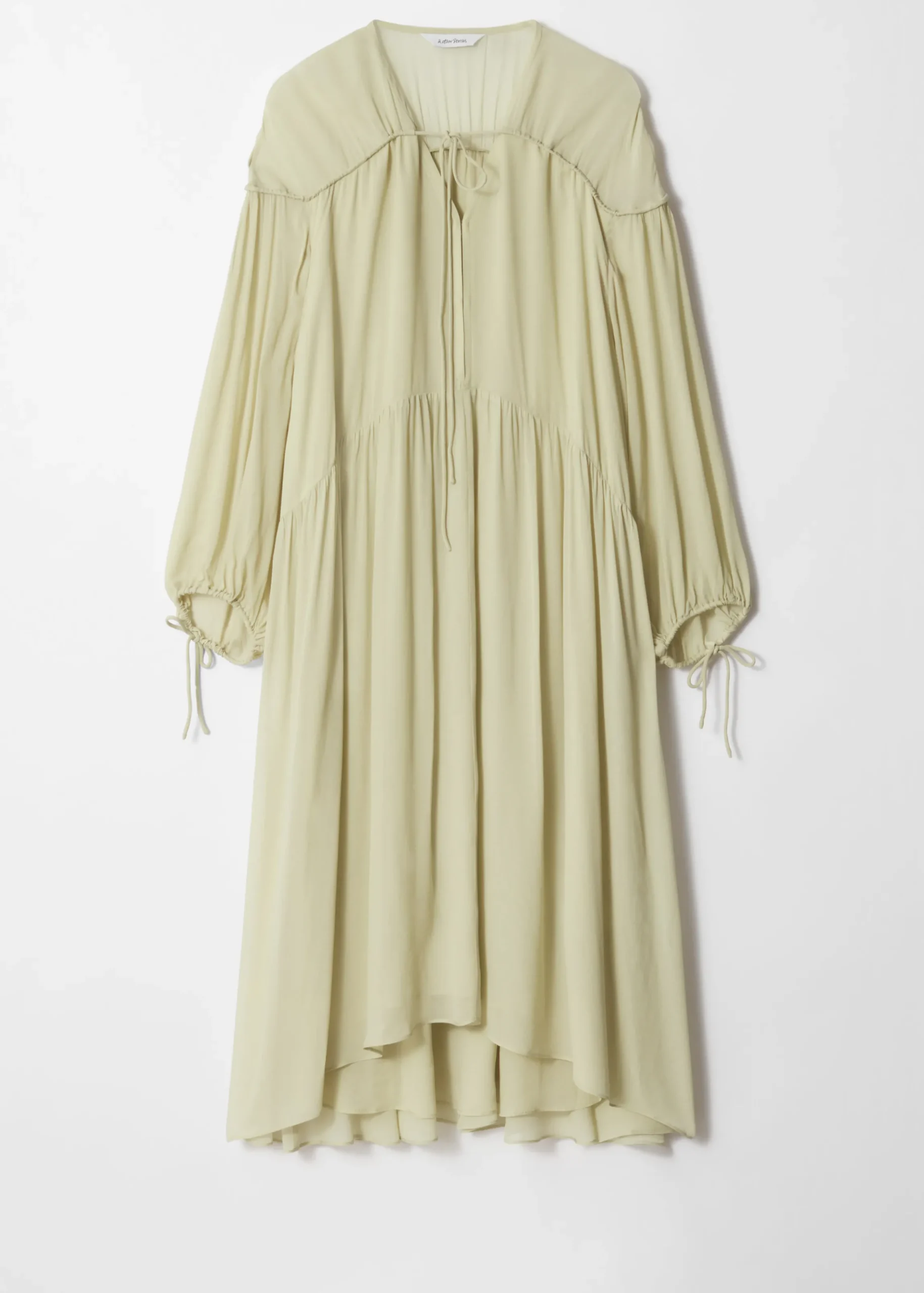 Fließendes Maxikleid
