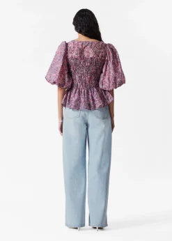 Gesmokte Bluse mit Puffärmeln