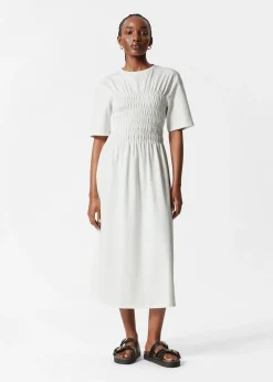 Gesmoktes Midikleid