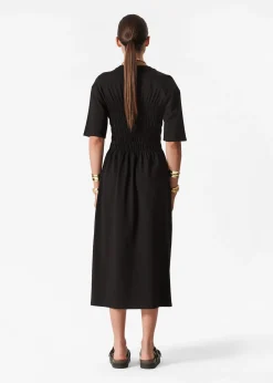 Gesmoktes Midikleid