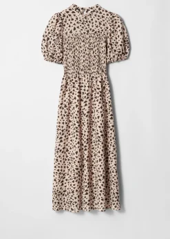 Gesmoktes Midikleid mit Puffärmeln