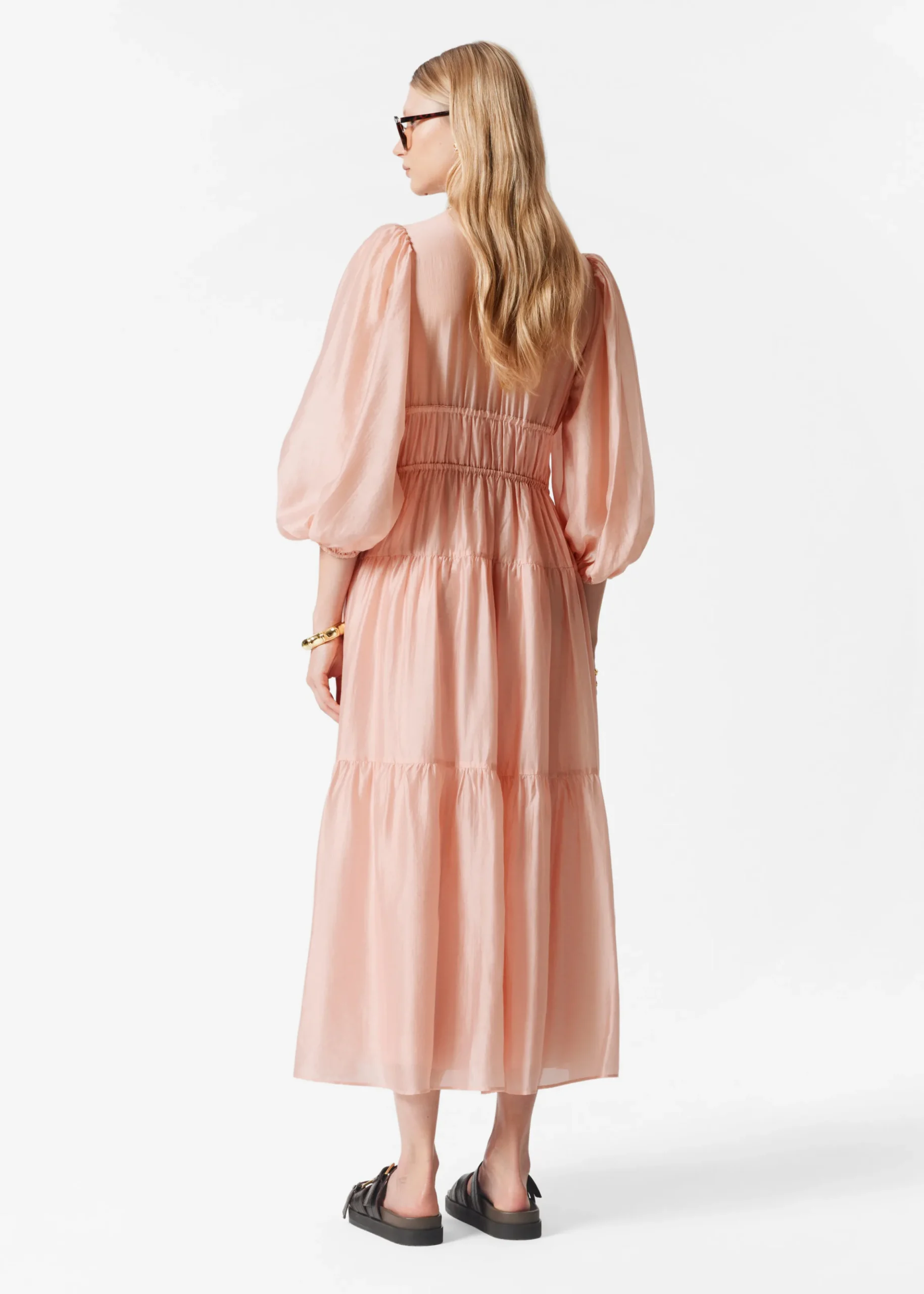 Gestuftes Midikleid