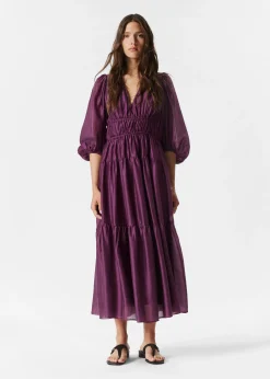 Gestuftes Midikleid