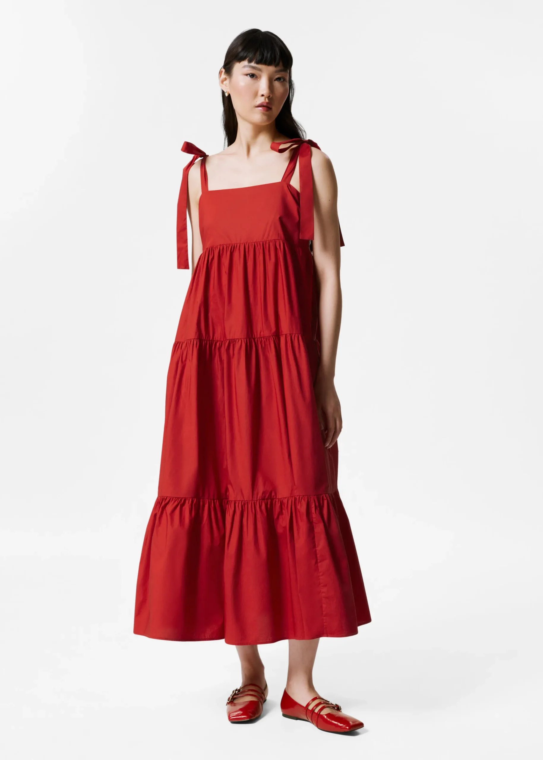 Gestuftes Midikleid mit Bändern