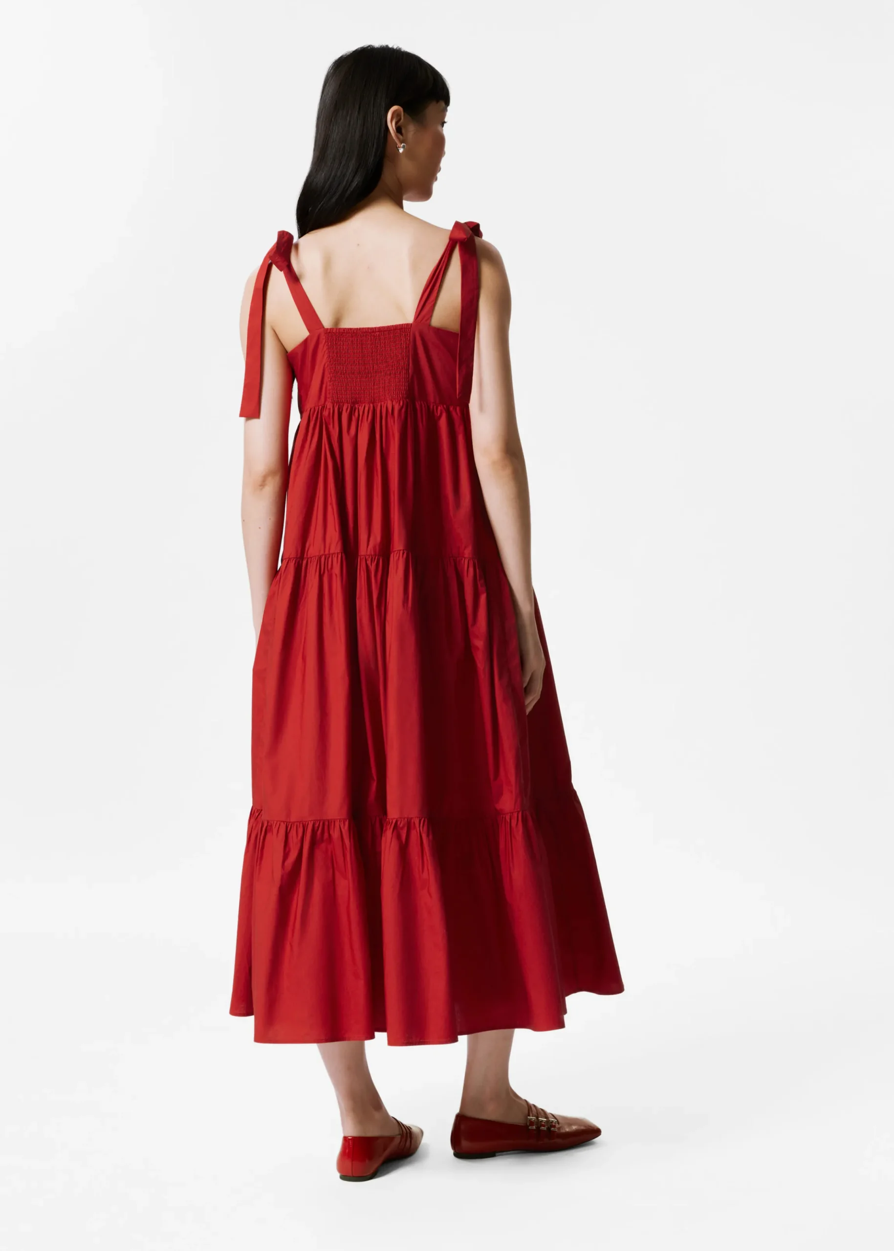 Gestuftes Midikleid mit Bändern