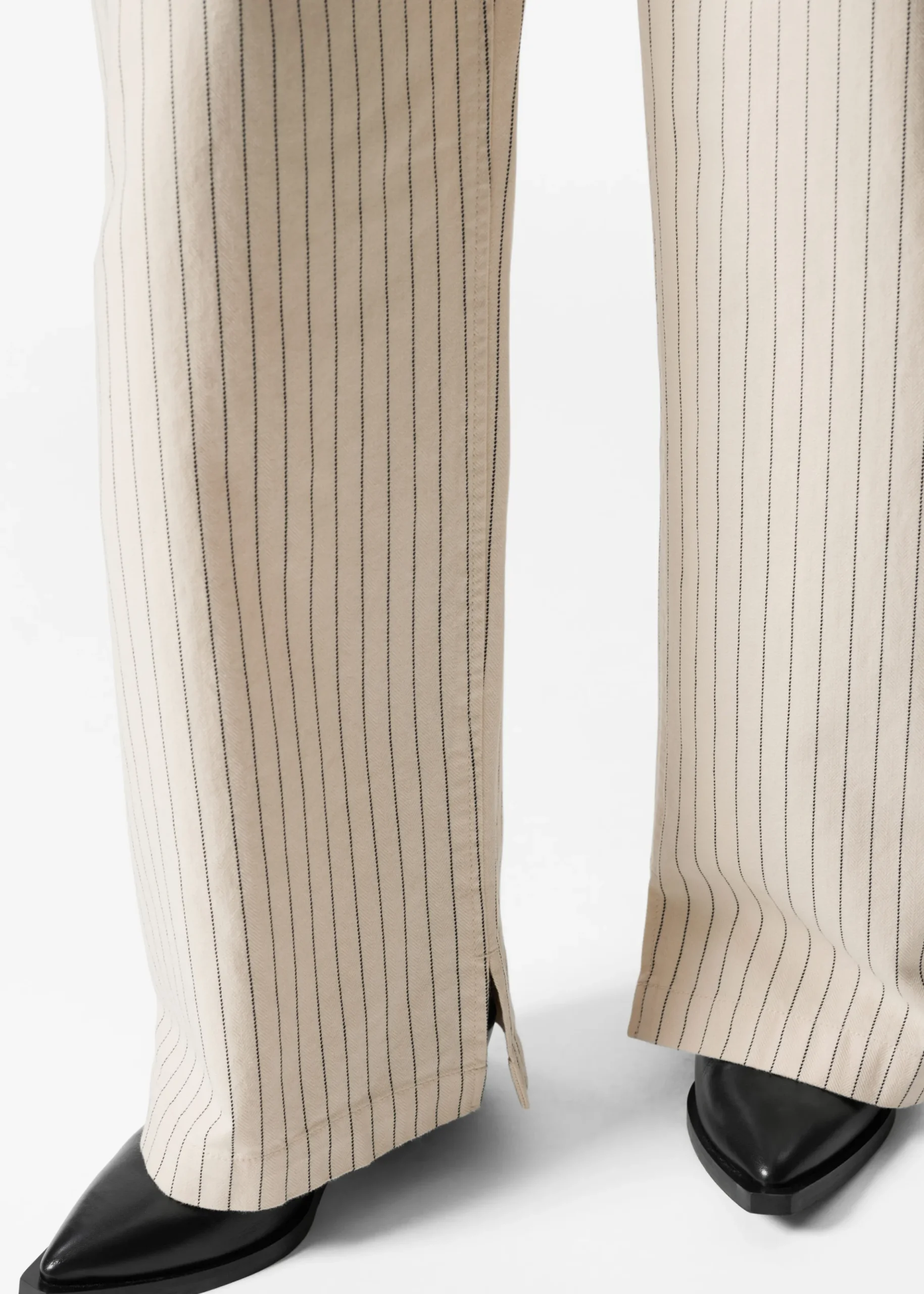 Hose mit Schnallengürtel