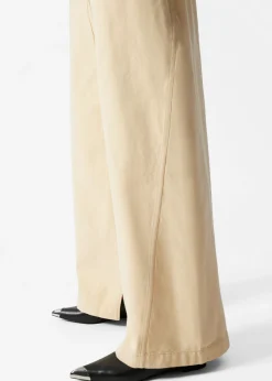 Hose mit Schnallengürtel