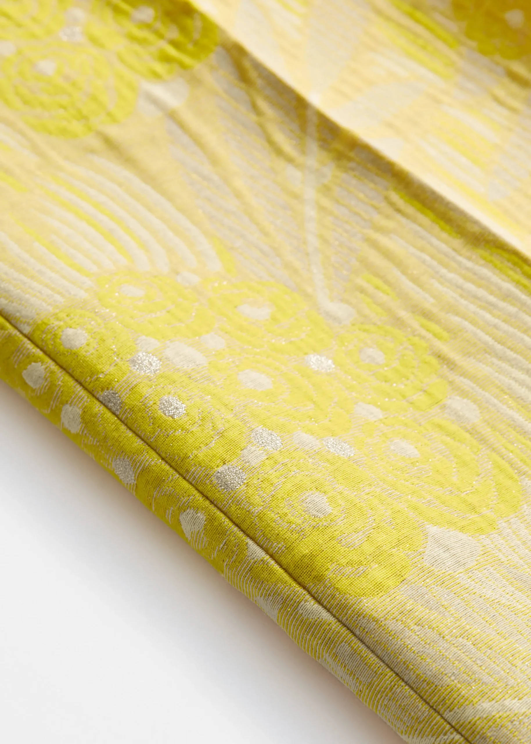 Jacquard-Hose mit Bügelfalten