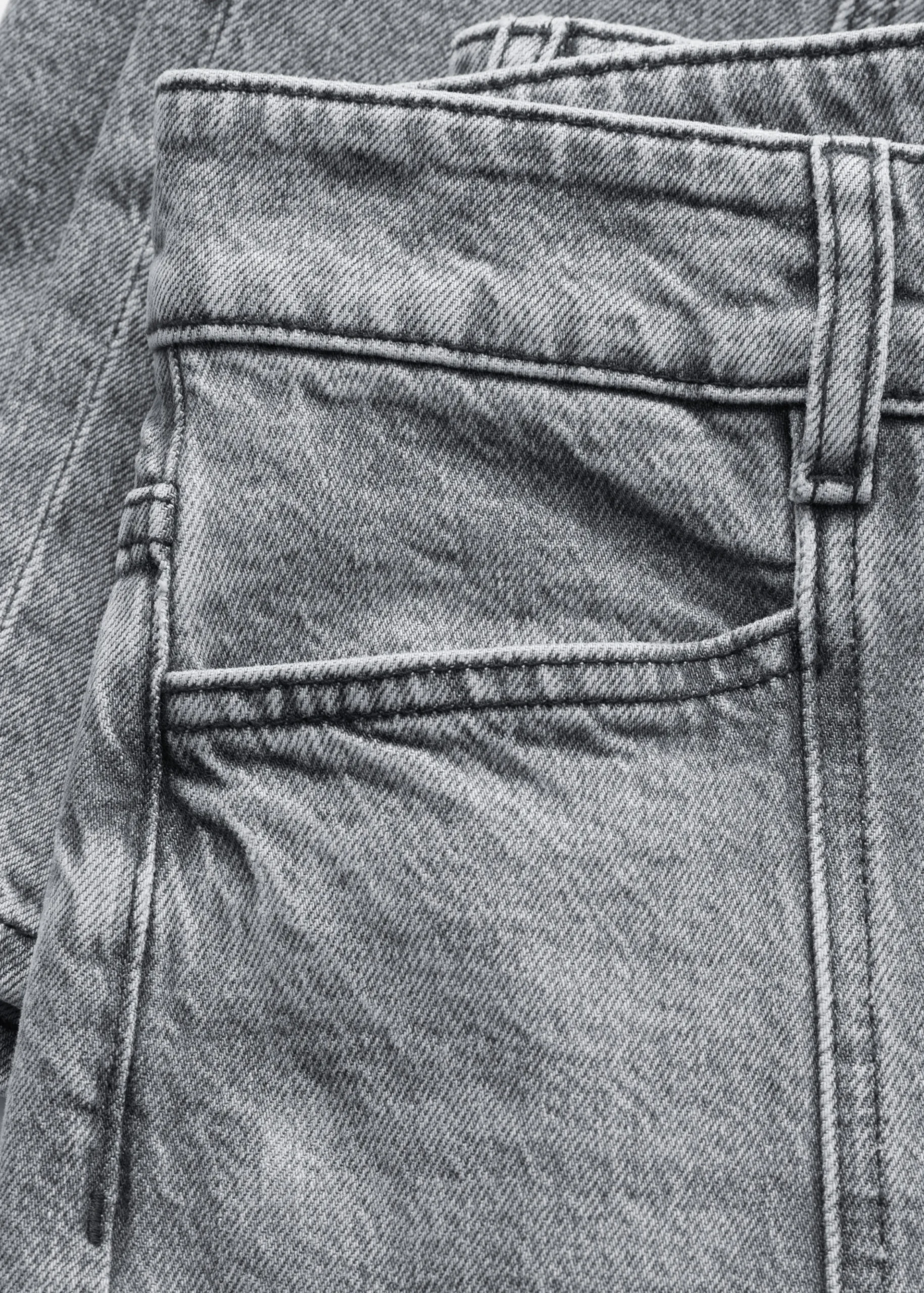 Jeans mit hohem Bund und weitem Bein
