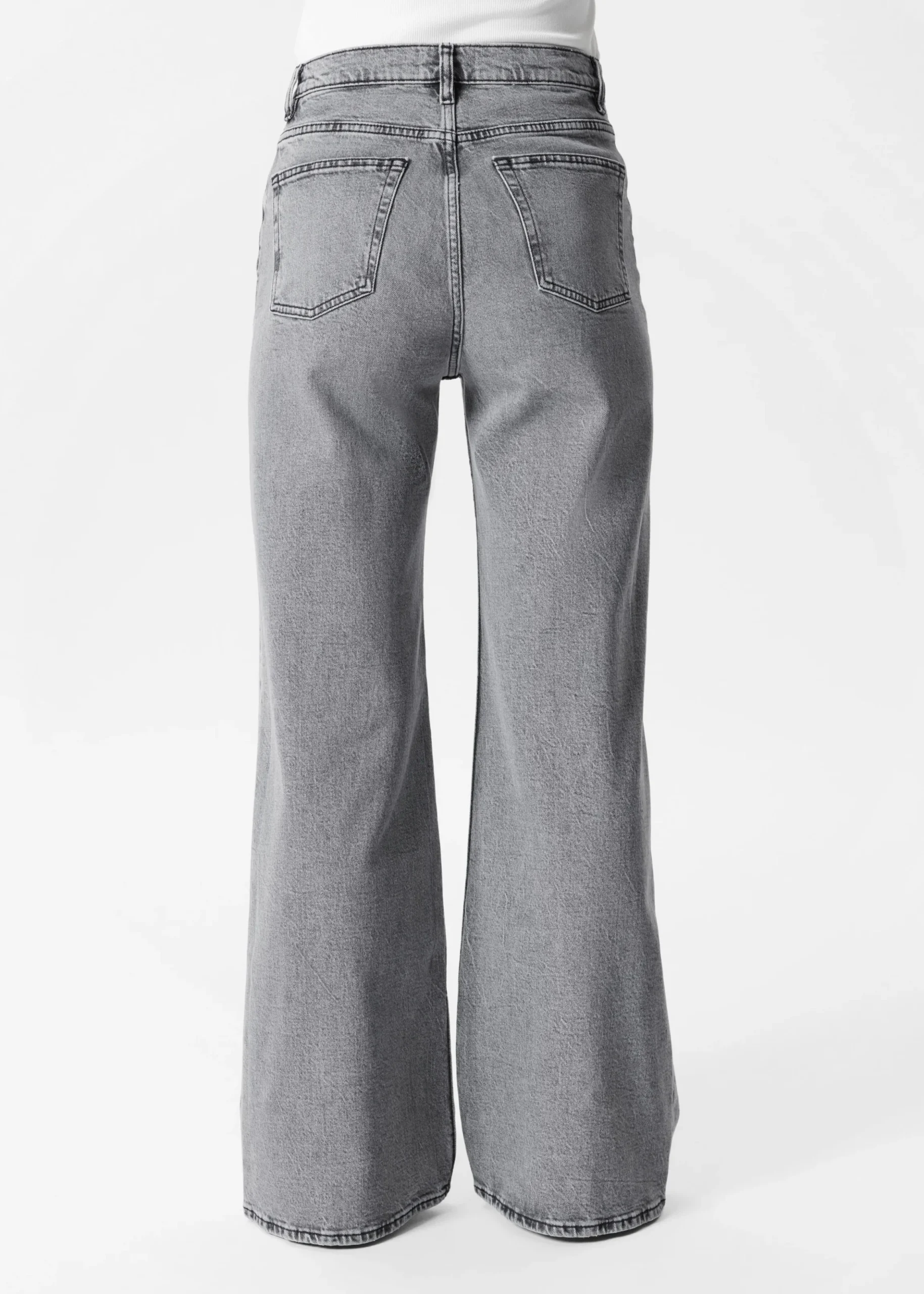 Jeans mit weitem Bein