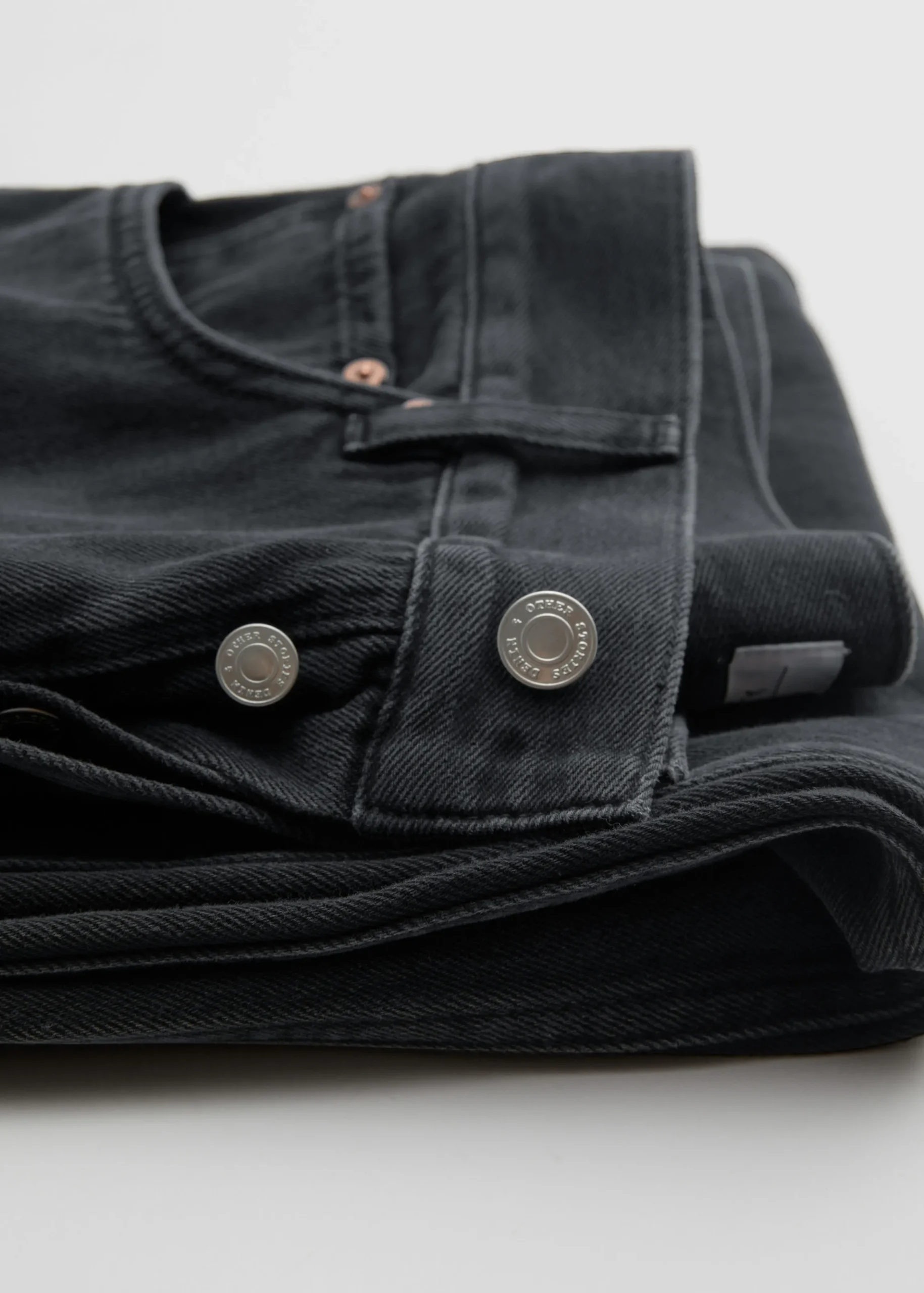 Jeans mit weitem Bein
