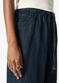 Jeans mit weitem Bein und Kordelzug