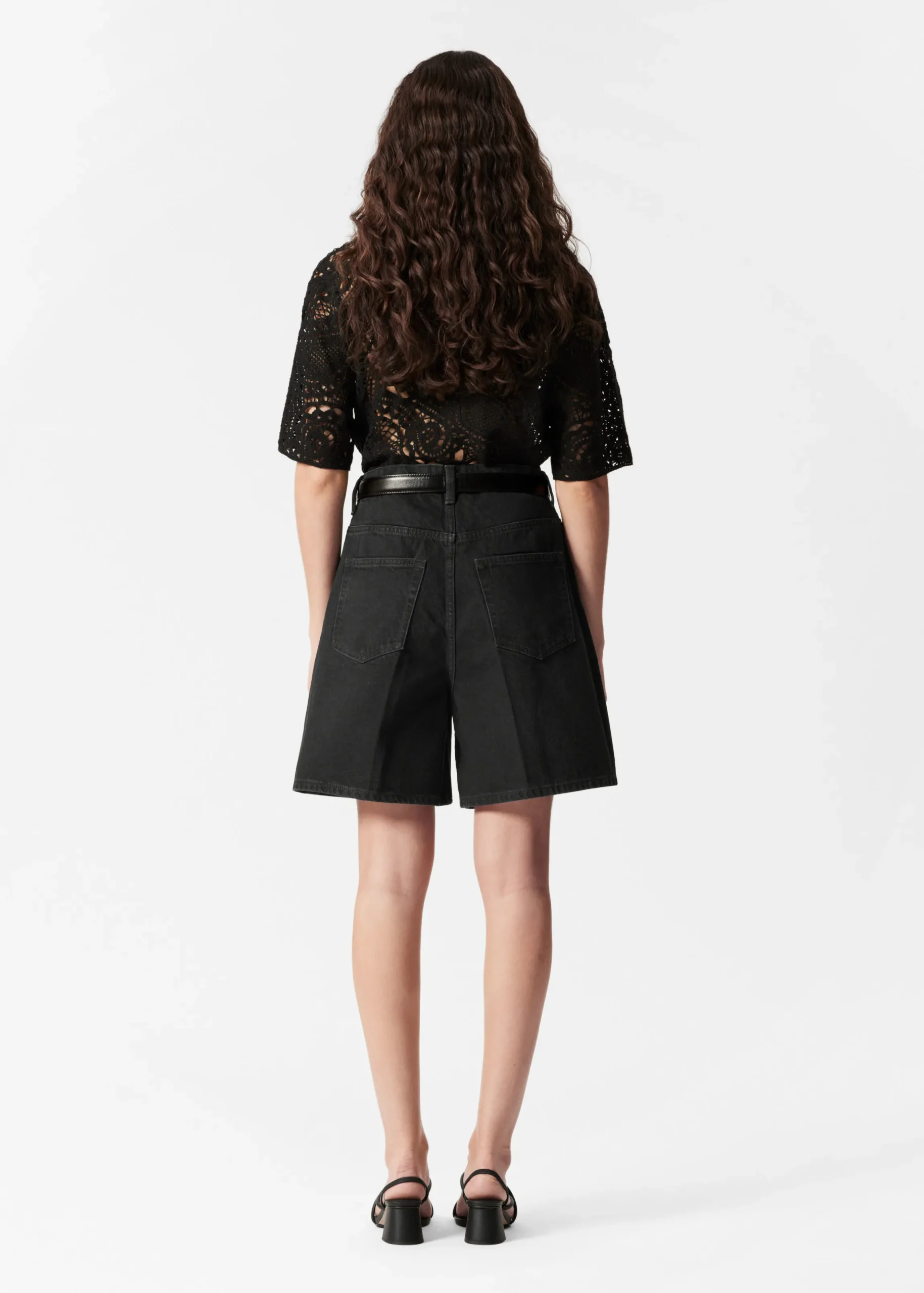 Jeansshorts mit weitem Bein