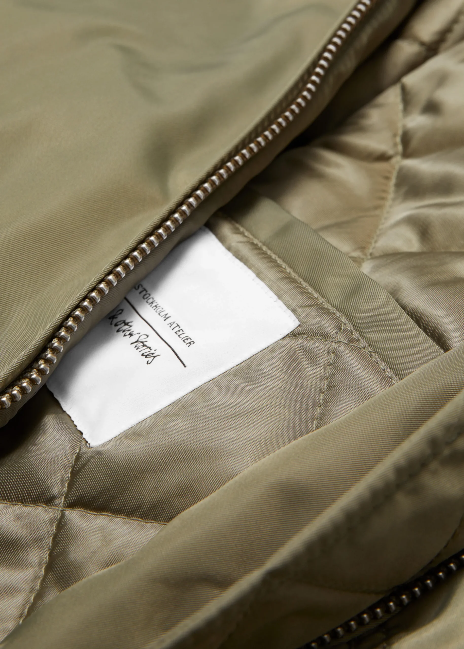 Kastenförmige Reißverschlussjacke
